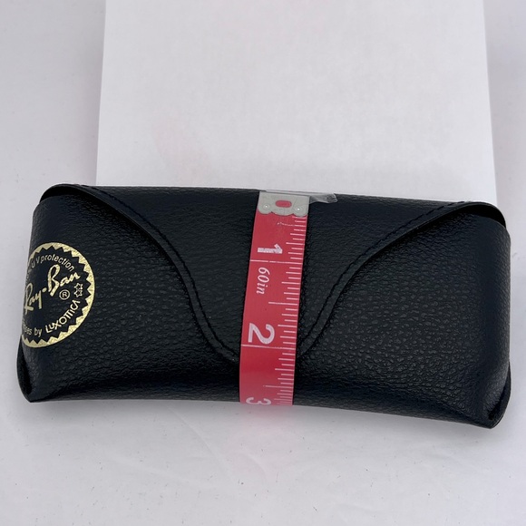 RAY-BAN FAUX PEBBLED LEATHER BLACK GLASSES CASE, UNISEX, BUTTON CLOSURE - Picture 10 of 12